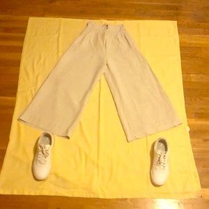 These are tan flair pants from H&M